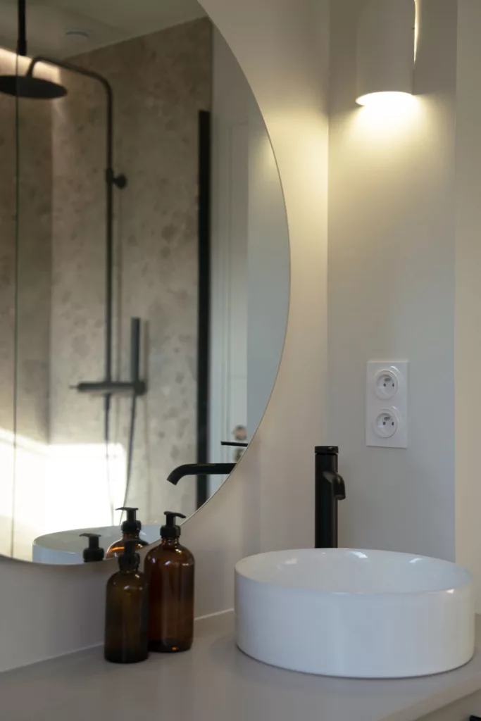 Rénovation et aménagement d'une salle d'eau sous combles à Cherbourg-en-Cotentin